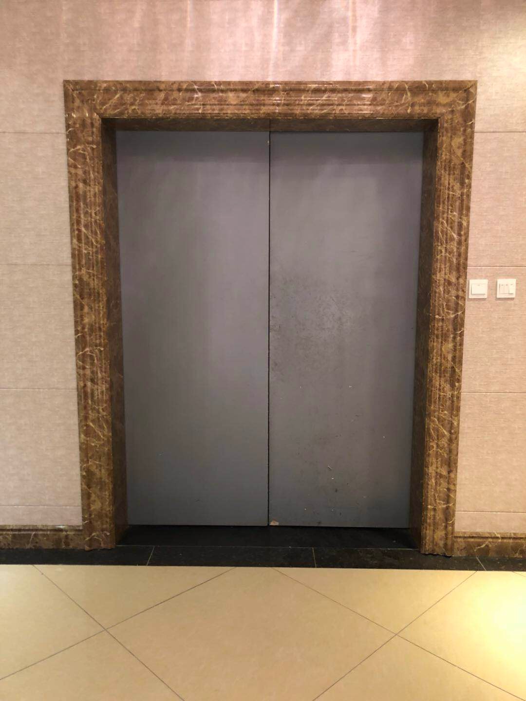 石嘴山市石塑电梯门套线条安装