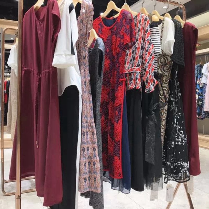 上海女装品牌折扣店醉鸿女装夏装桑蚕丝女装外贸尾货批发基地