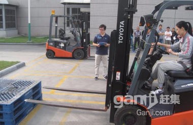 利和兴(301013SZ)：现在暂无开发第三代全自动纳米压印设备的方案