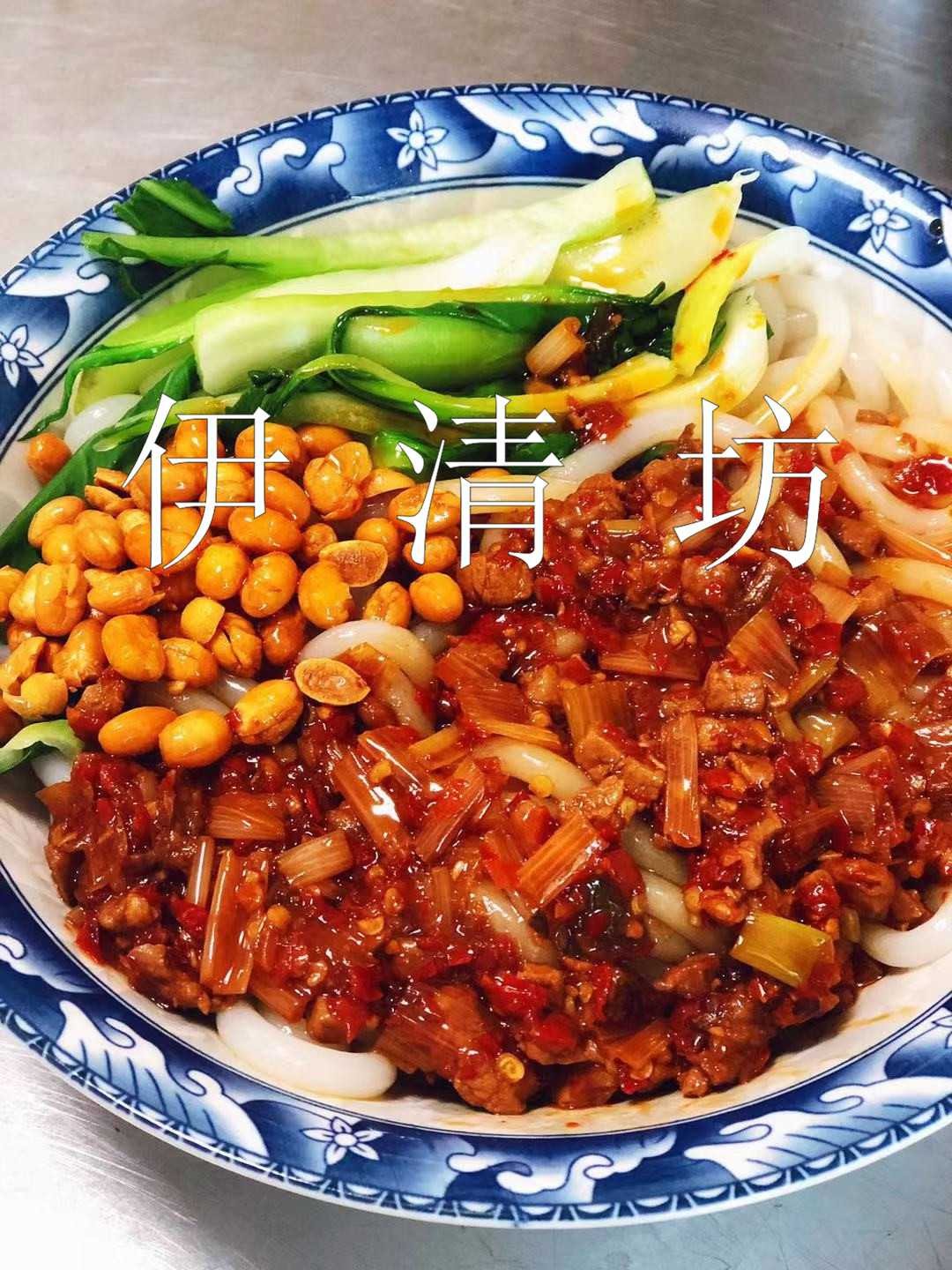 麻辣鲜香,食之口齿留香,闻到那浓郁的香味就已经让人垂涎欲滴.