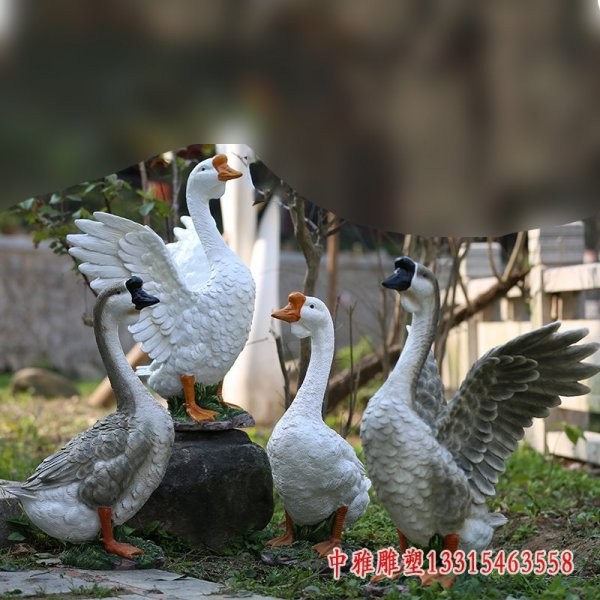 企鹅卡通玻璃钢雕塑-淄博树脂鹅雕塑价格