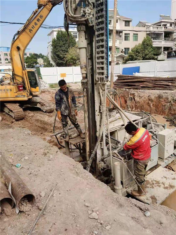 深圳宝安袖阀管注浆高压旋喷桩挡土墙施工方案